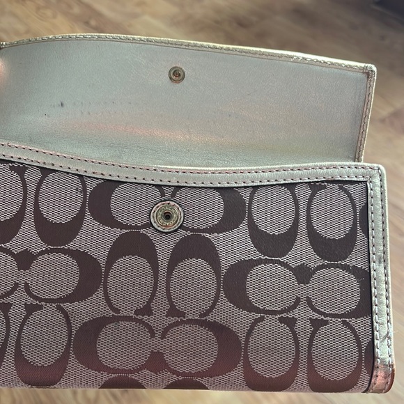 Wallet - Picture 3 of 16